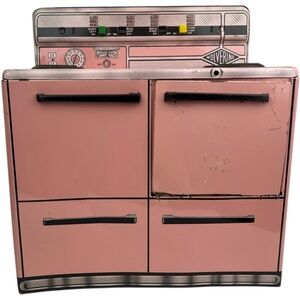 Vintage 1950s Wolverine Pink Metal Tin Litho Stove Oven Kitchen Toy Appliance
